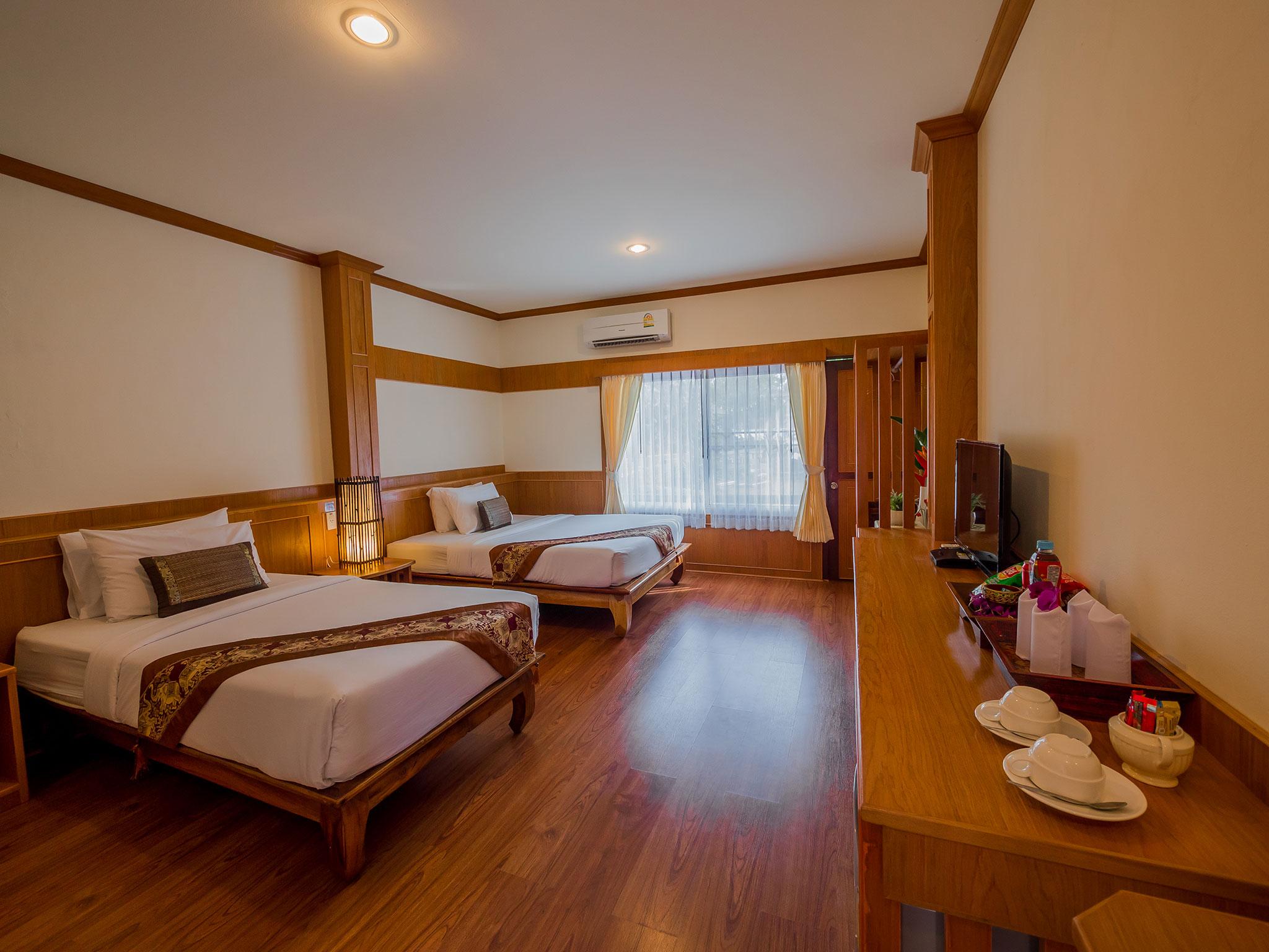 Chiangkhan River Mountain Курортный комплекс 4*